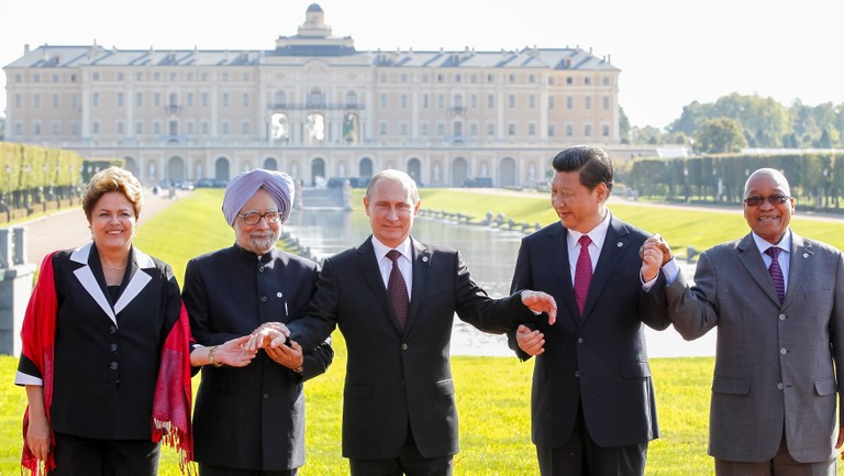Dilma (Brasil), Singh (ìndia), Putin (Rússia), Xi Jinping (China) e Jacob Zuma (África do Sul) Foto: Roberto Stuckert Filho/PR